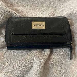 Kenneth Cole Reaction Embossed Black Wallet